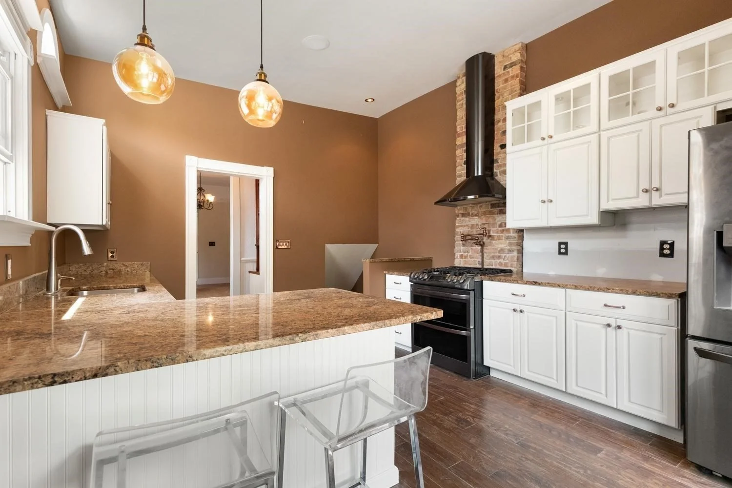 4 bed, 4+ bath apartment for rent at 58 G St, South Boston — photo 4 of 31