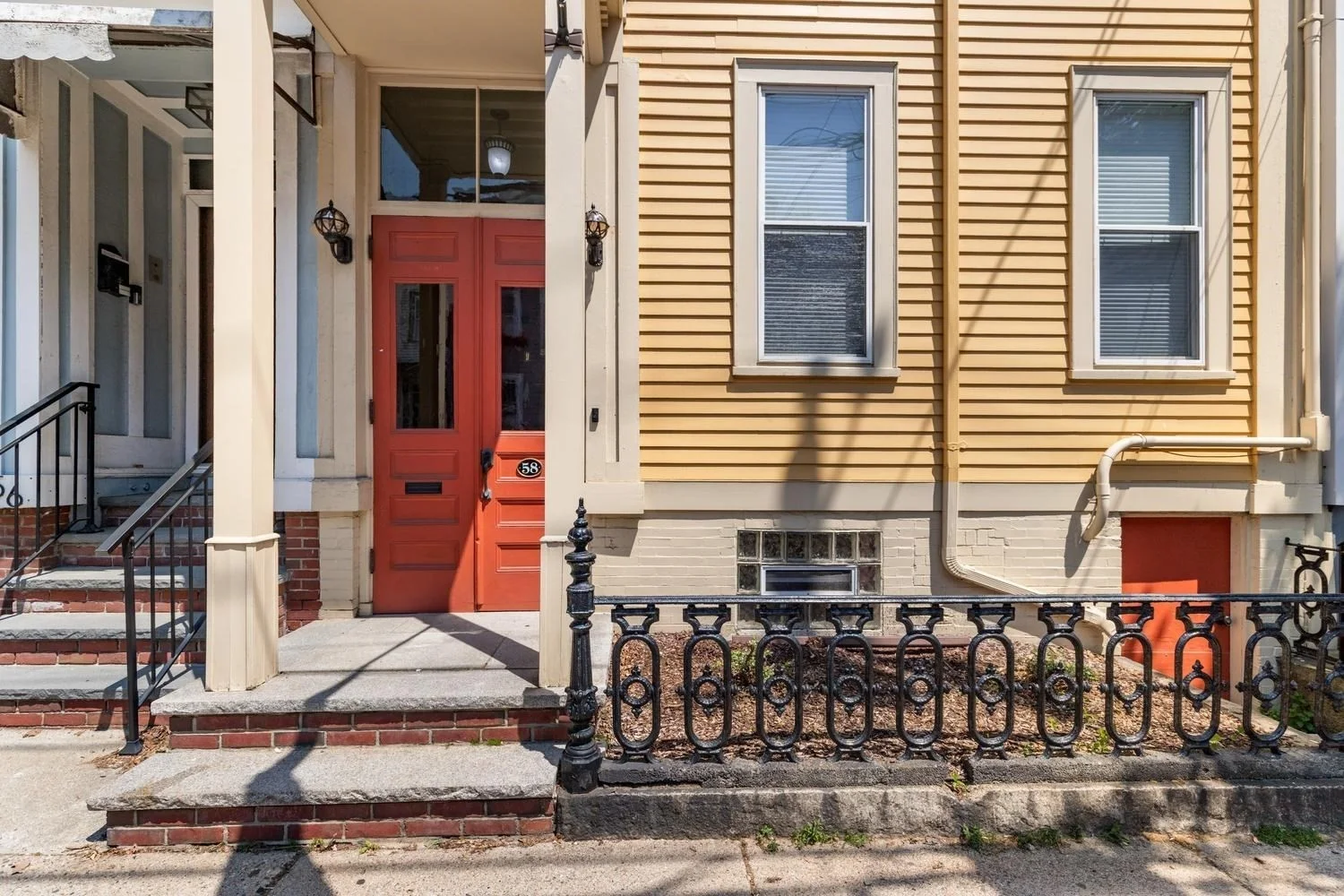 4 bed, 4+ bath apartment for rent at 58 G St, South Boston — photo 1 of 31
