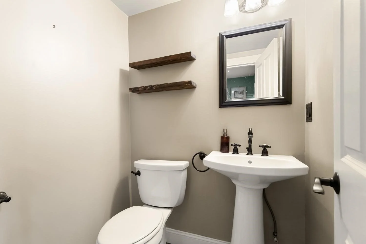 4 bed, 4+ bath apartment for rent at 58 G St, South Boston — photo 12 of 31