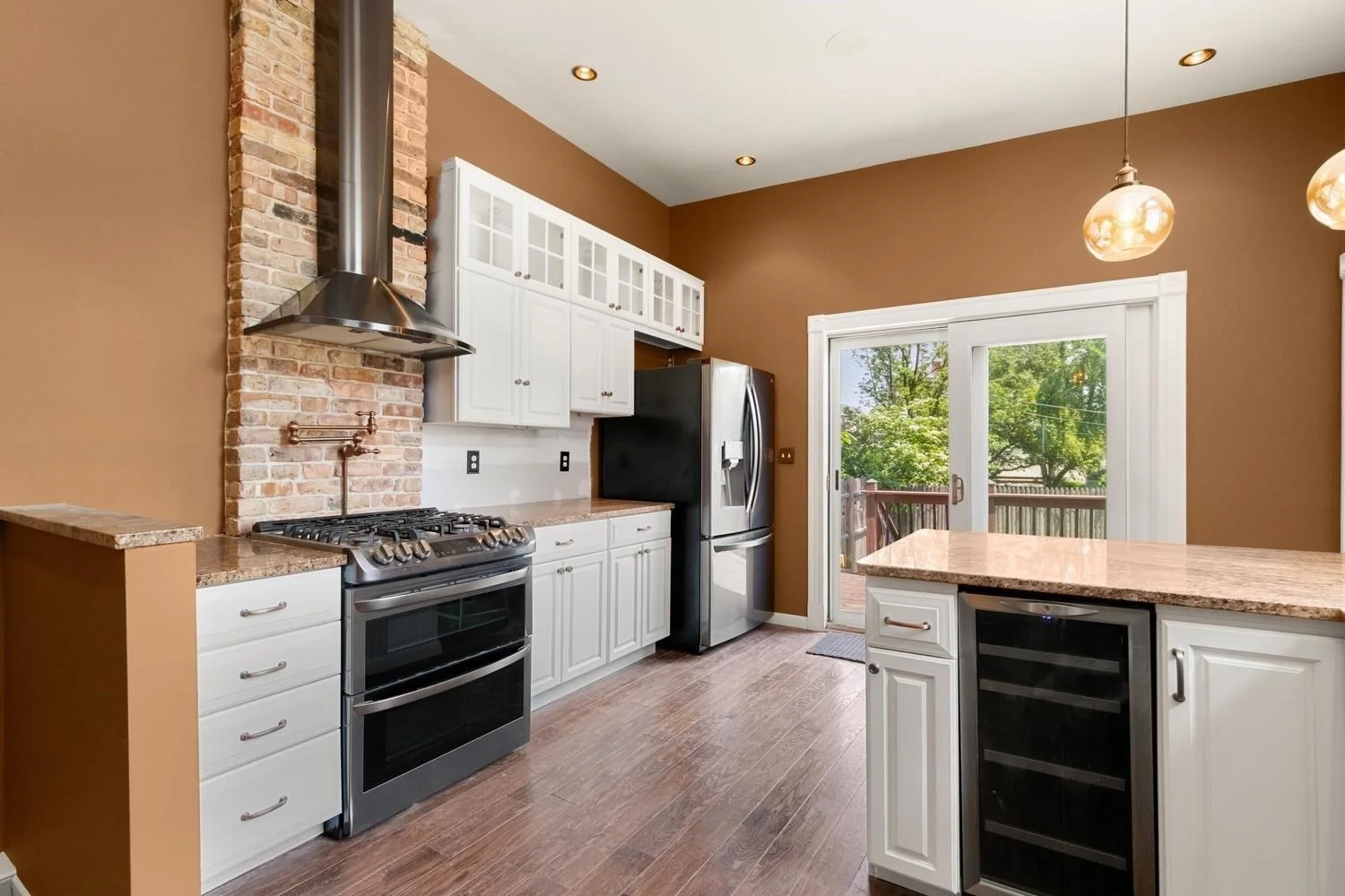 4 bed, 4+ bath apartment for rent at 58 G St, South Boston — photo 3 of 31