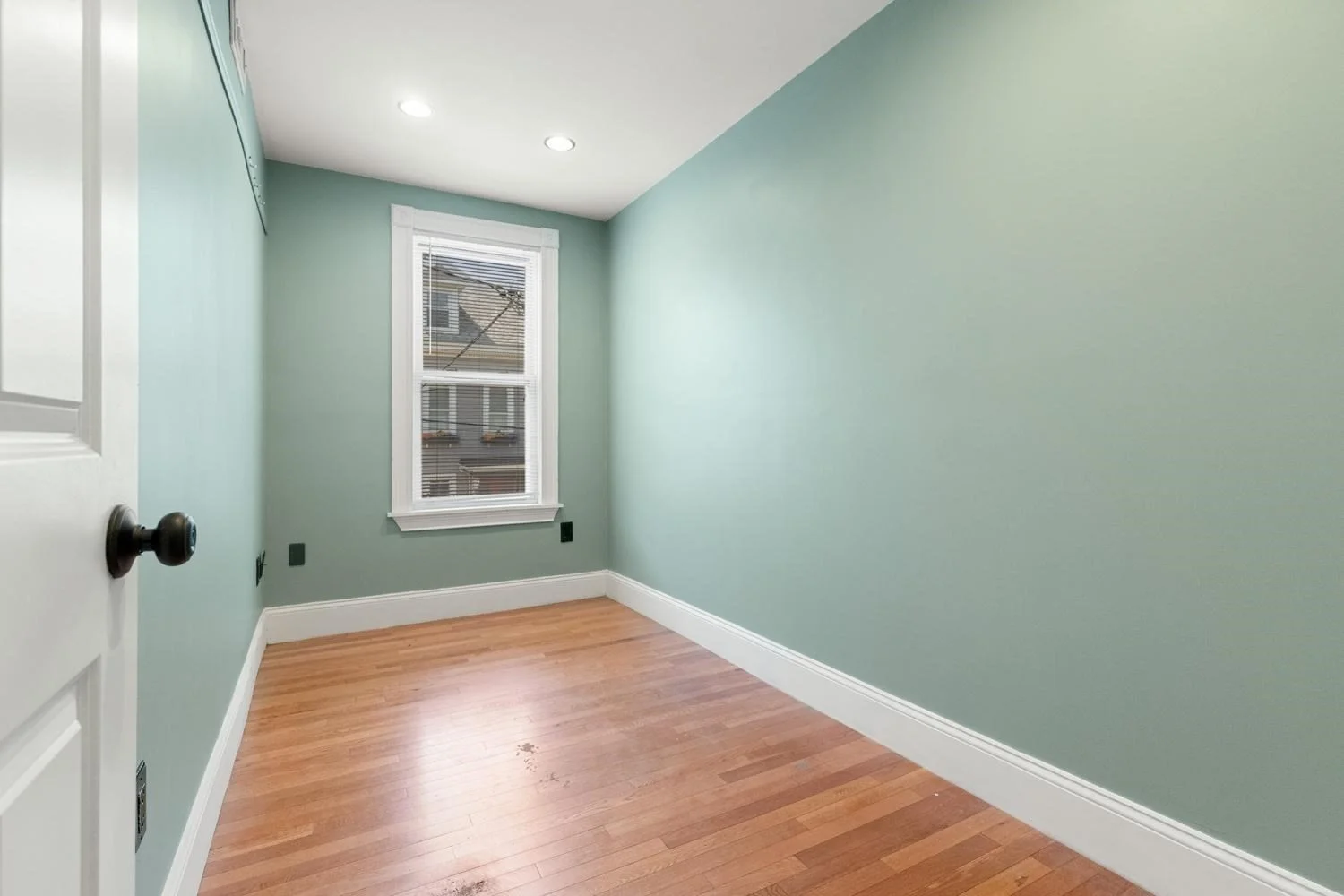 4 bed, 4+ bath apartment for rent at 58 G St, South Boston — photo 17 of 31