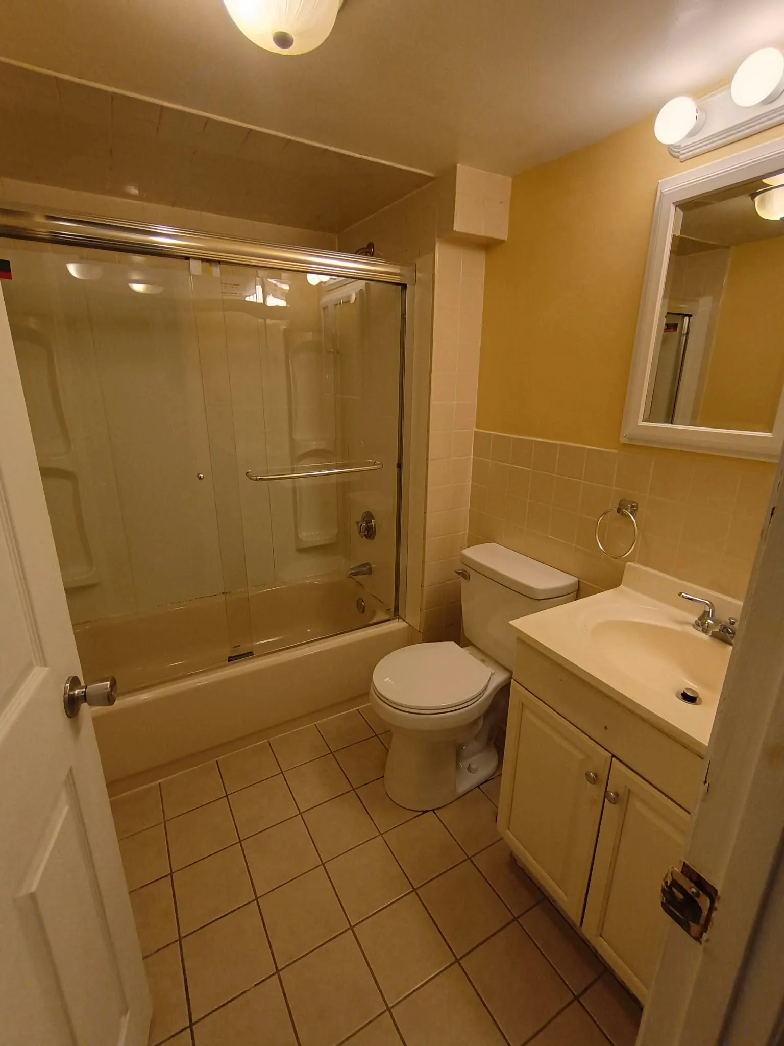 1.5 bed, 1 bath apartment for rent at 58 Hally Rd Unit 2, Pawtucketville — photo 5 of 5