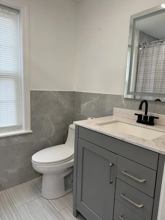4 bed, 3 bath apartment for rent at 58 Hartford St, Natick — photo 13 of 26