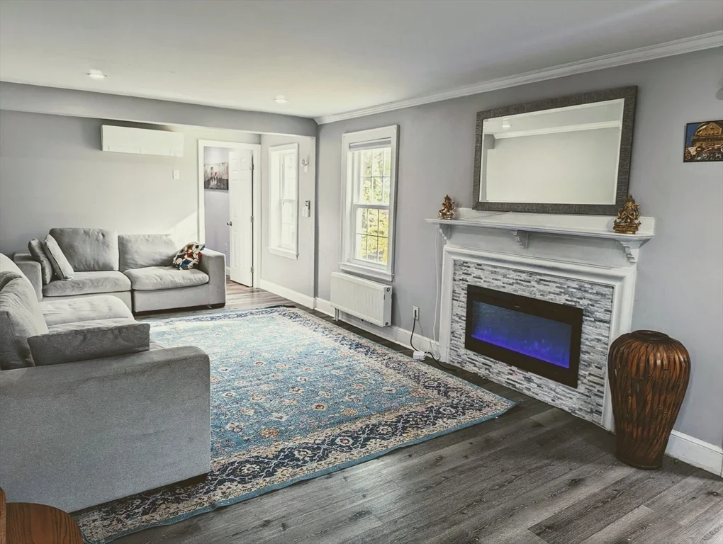 4 bed, 3 bath apartment for rent at 58 Hartford St, Natick — photo 5 of 26