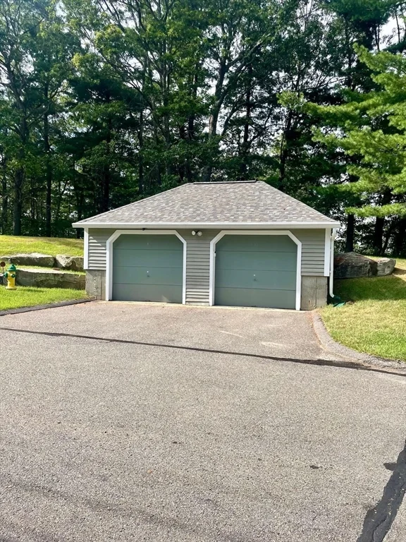 3 bed, 3 bath apartment for rent at 58 Heather Ct Unit 58, Nashua — photo 2 of 31