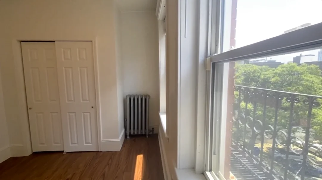 1 bed, 1 bath apartment for rent at 58 Hemenway St Unit 1T, Fenway — photo 4 of 7