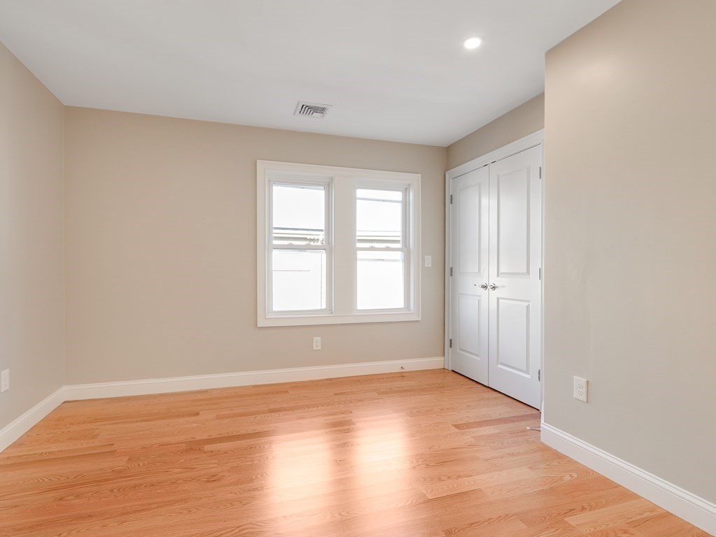 3 bed, 2 bath apartment for rent at 58 Hillsdale Rd Unit 1, Tufts University — photo 10 of 13