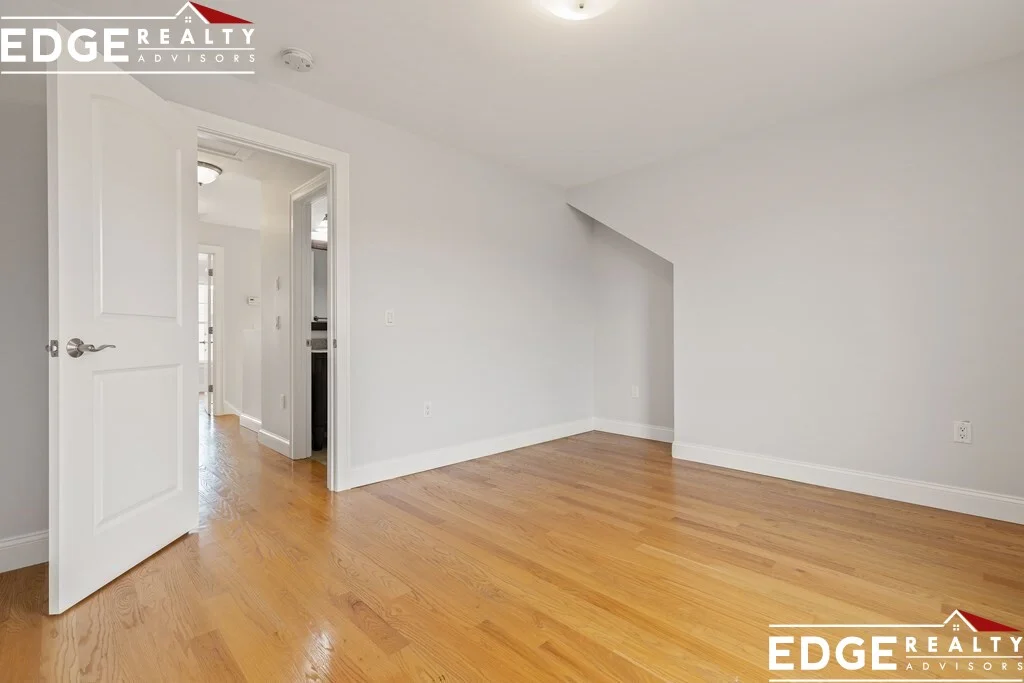 4 bed, 2.5 bath apartment for rent at 58 Holton St Unit 1, Allston — photo 17 of 28