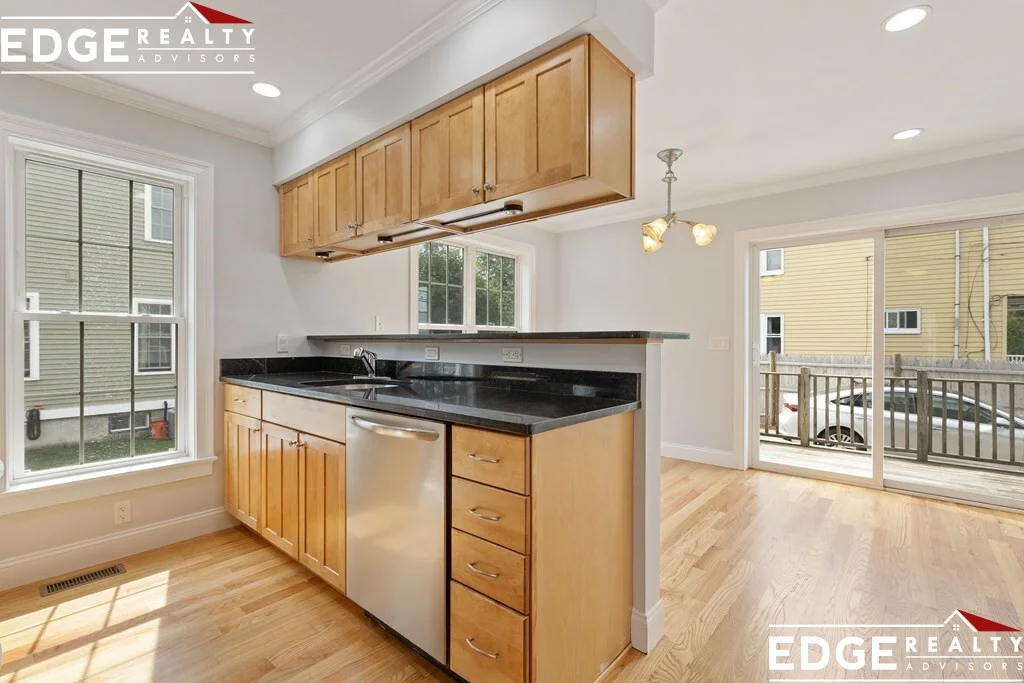 4 bed, 2.5 bath apartment for rent at 58 Holton St Unit 1, Allston — photo 7 of 28