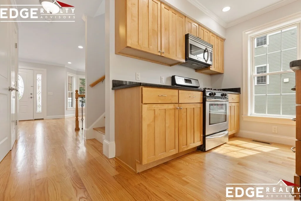 4 bed, 2.5 bath apartment for rent at 58 Holton St Unit 1, Allston — photo 6 of 28