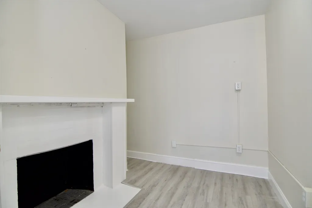 3 bed, 1 bath apartment for rent at 58 Howes St Unit 2, Springfield — photo 13 of 20