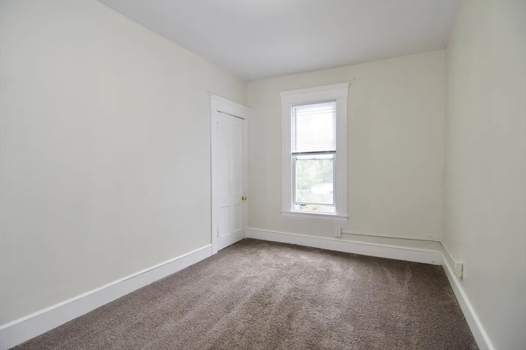 3 bed, 1 bath apartment for rent at 58 Howes St Unit 2, Springfield — photo 11 of 20