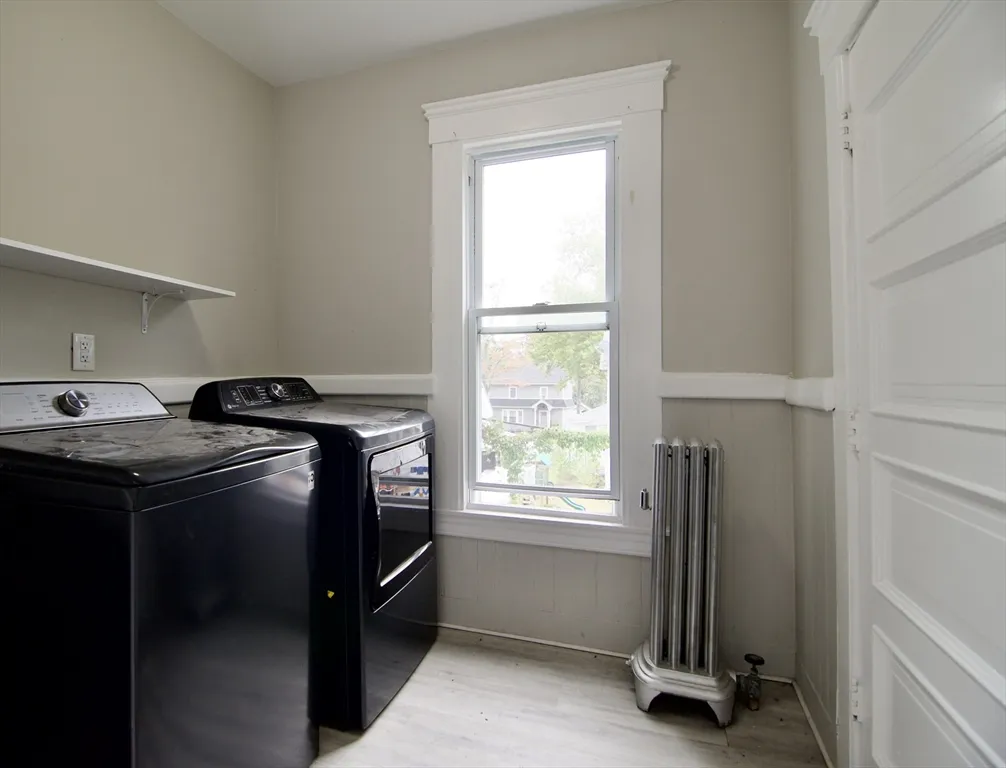 3 bed, 1 bath apartment for rent at 58 Howes St Unit 2, Springfield — photo 15 of 20