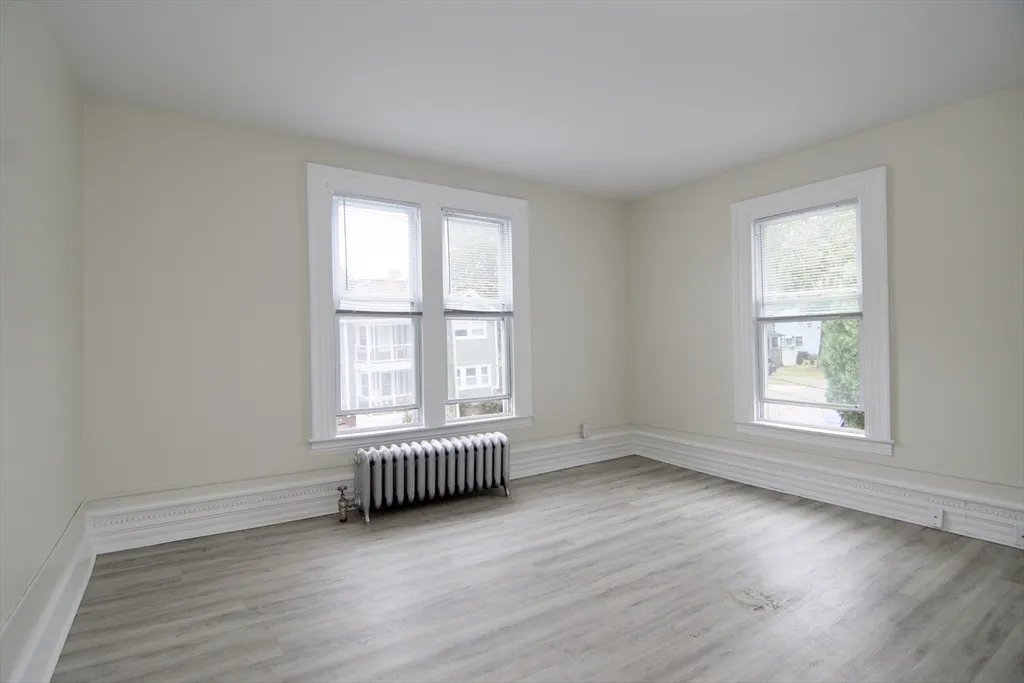 3 bed, 1 bath apartment for rent at 58 Howes St Unit 2, Springfield — photo 16 of 20