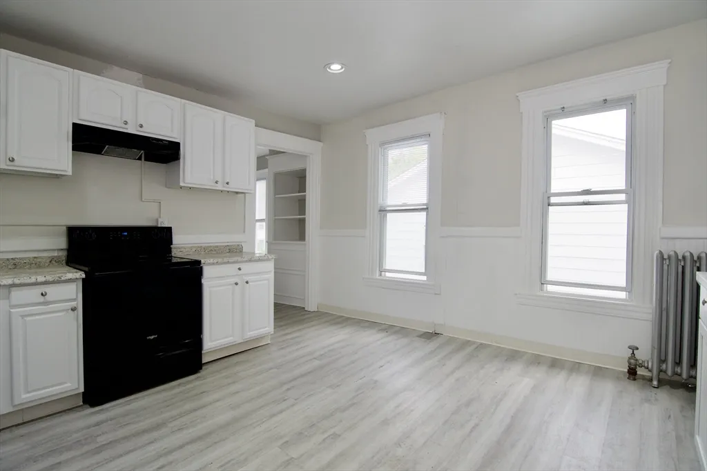 3 bed, 1 bath apartment for rent at 58 Howes St Unit 2, Springfield — photo 17 of 20