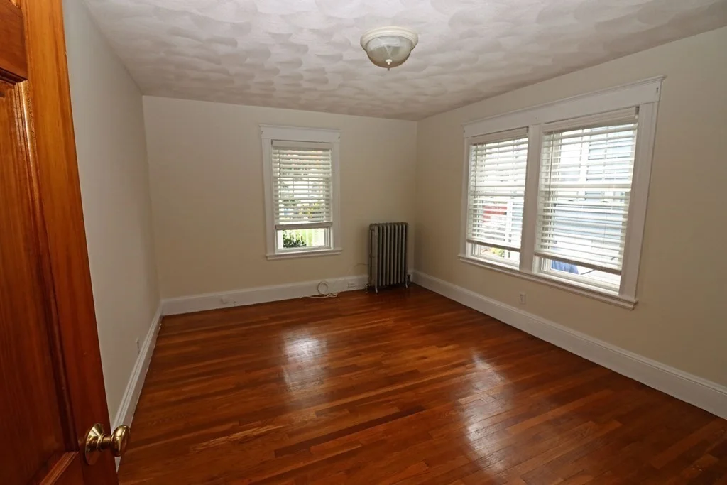 2 bed, 1 bath apartment for rent at 58 Lewis Ave Unit 1, Winthrop — photo 6 of 9