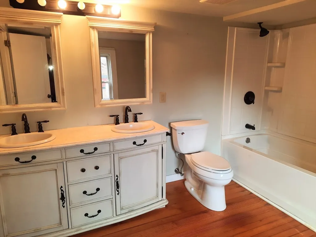 2 bed, 2 bath apartment for rent at 58 Main St Unit 2, Marshfield — photo 11 of 13