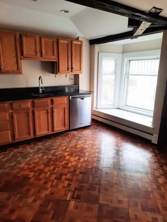 2 bed, 2 bath apartment for rent at 58 Main St Unit 2, Marshfield — photo 4 of 13
