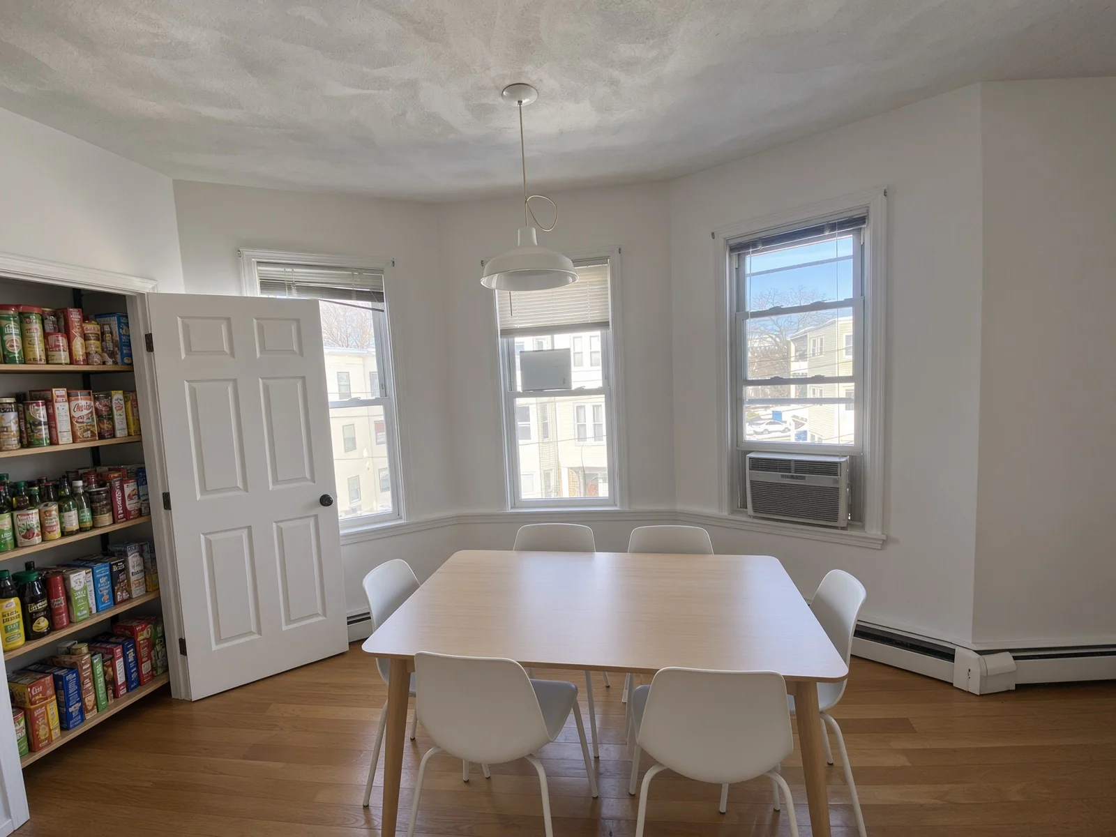 3 bed, 1 bath apartment for rent at 58 Mansfield St Unit 3, Allston — photo 3 of 22