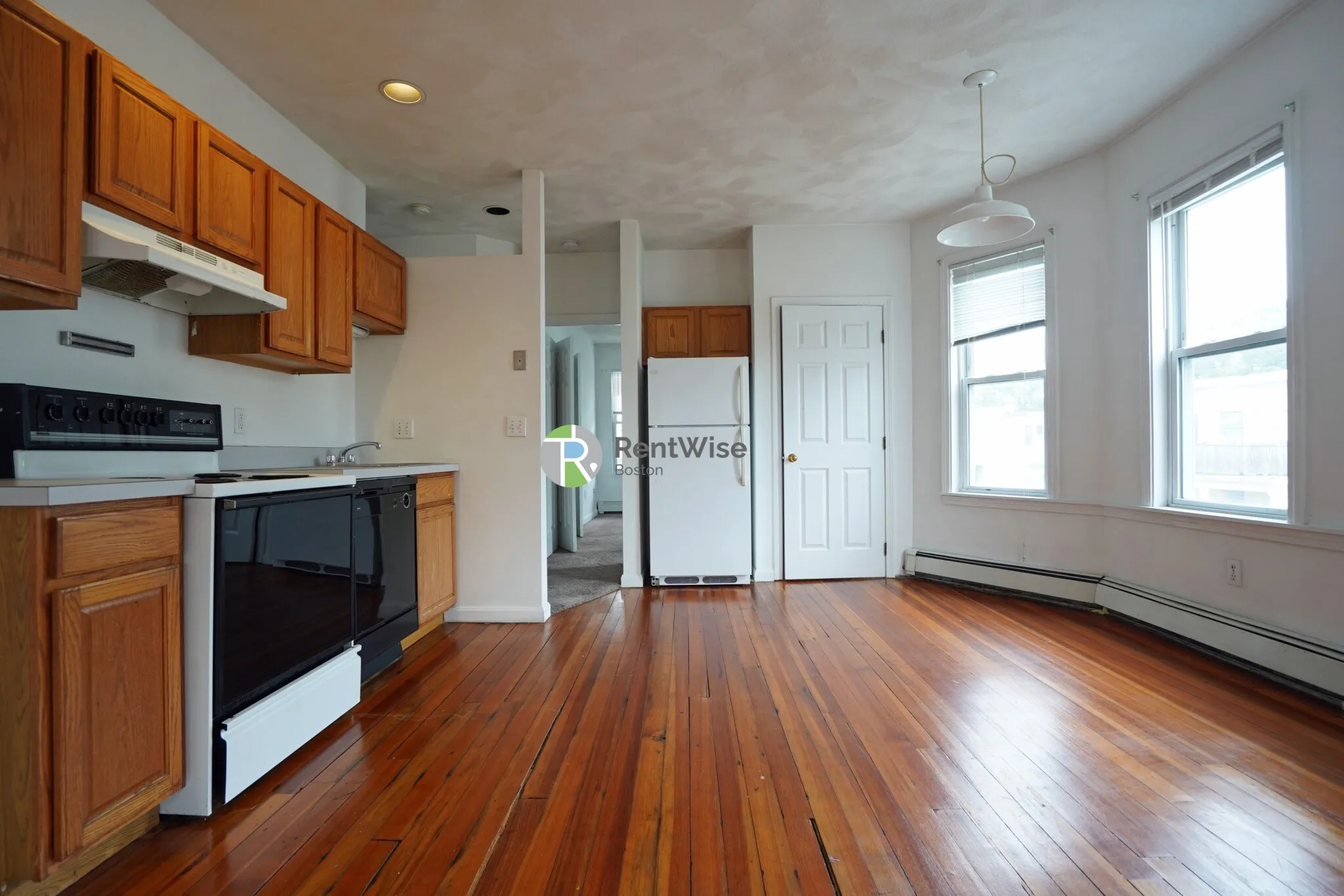 3 bed, 1 bath apartment for rent at 58 Mansfield St Unit 3, Allston — photo 3 of 18