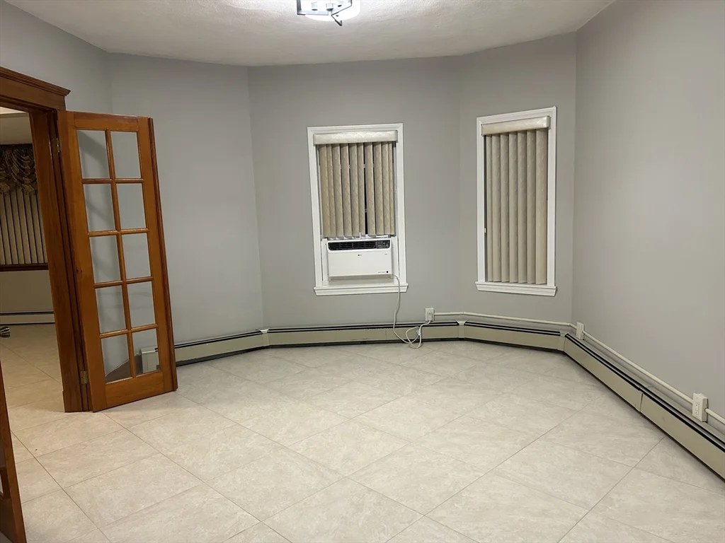 3 bed, 1 bath apartment for rent at 58 Maple St Unit 2, Malden — photo 5 of 20