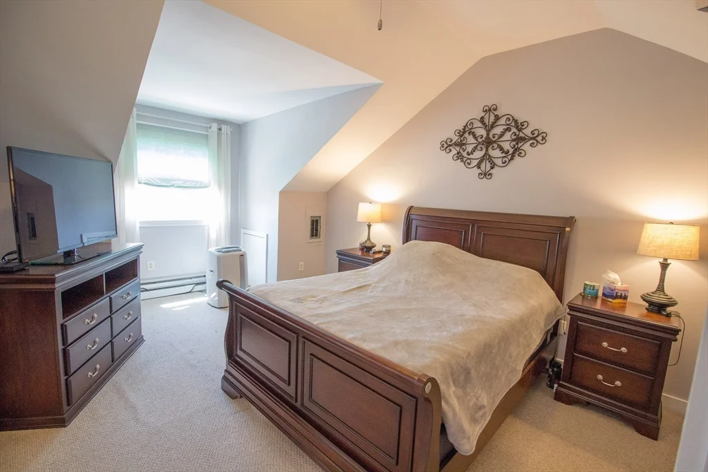 3 bed, 2 bath apartment for rent at 58 Marion St Unit N/A, East Boston — photo 14 of 21