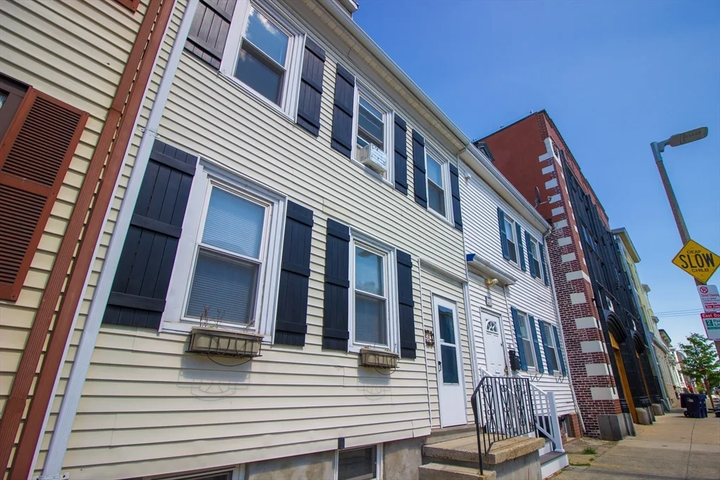 3 bed, 2 bath apartment for rent at 58 Marion St Unit N/A, East Boston — photo 21 of 21