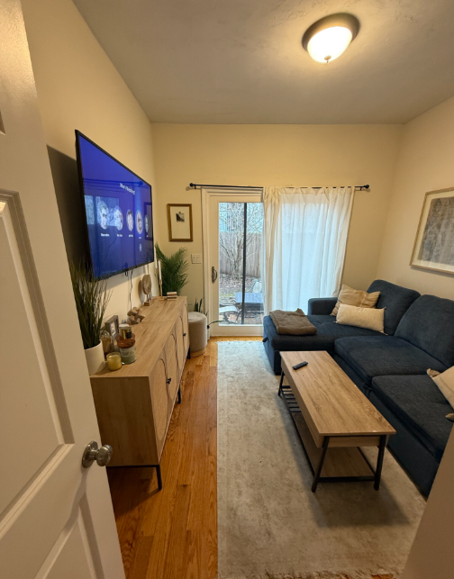 3 bed, 1 bath apartment for rent at 58 Medford St Unit 1-3BR, Ward Two — photo 5 of 15