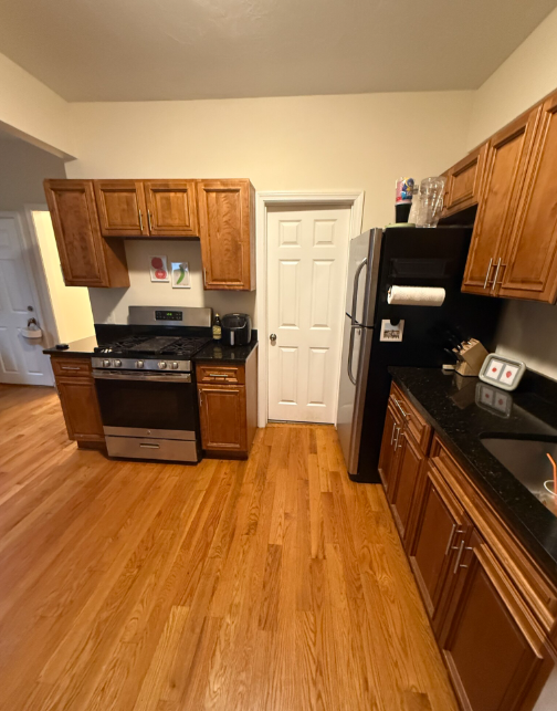3 bed, 1 bath apartment for rent at 58 Medford St Unit 1-3BR, Ward Two — photo 3 of 15