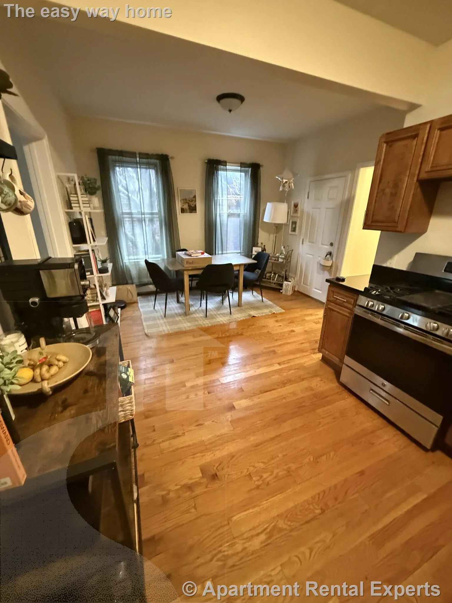 3 bed, 1 bath apartment for rent at 58 Medford St Unit 1, Union Square — photo 3 of 15