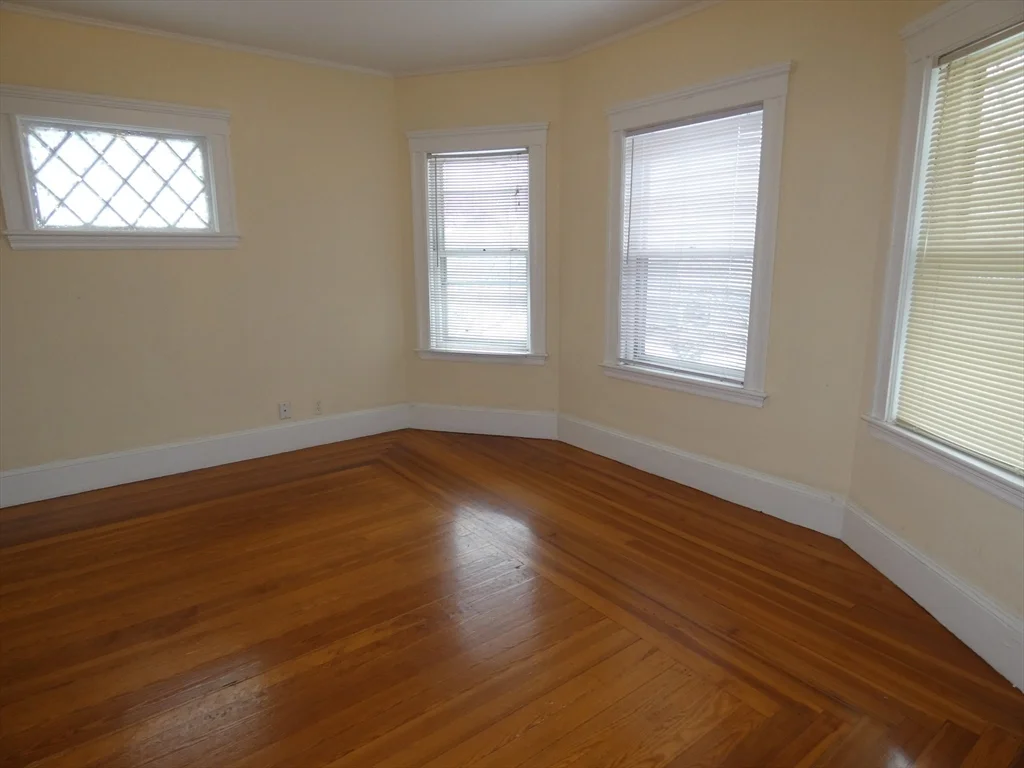 4 bed, 1 bath apartment for rent at 58 Monument St Unit 2, Medford — photo 5 of 20