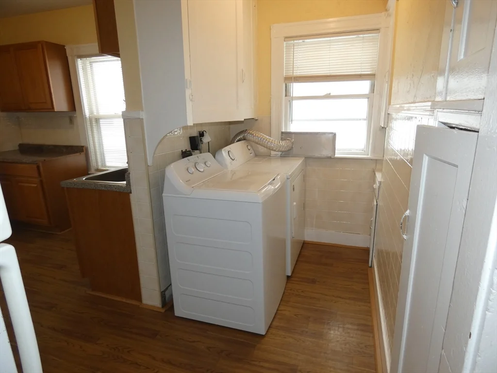 4 bed, 1 bath apartment for rent at 58 Monument St Unit 2, Medford — photo 9 of 20