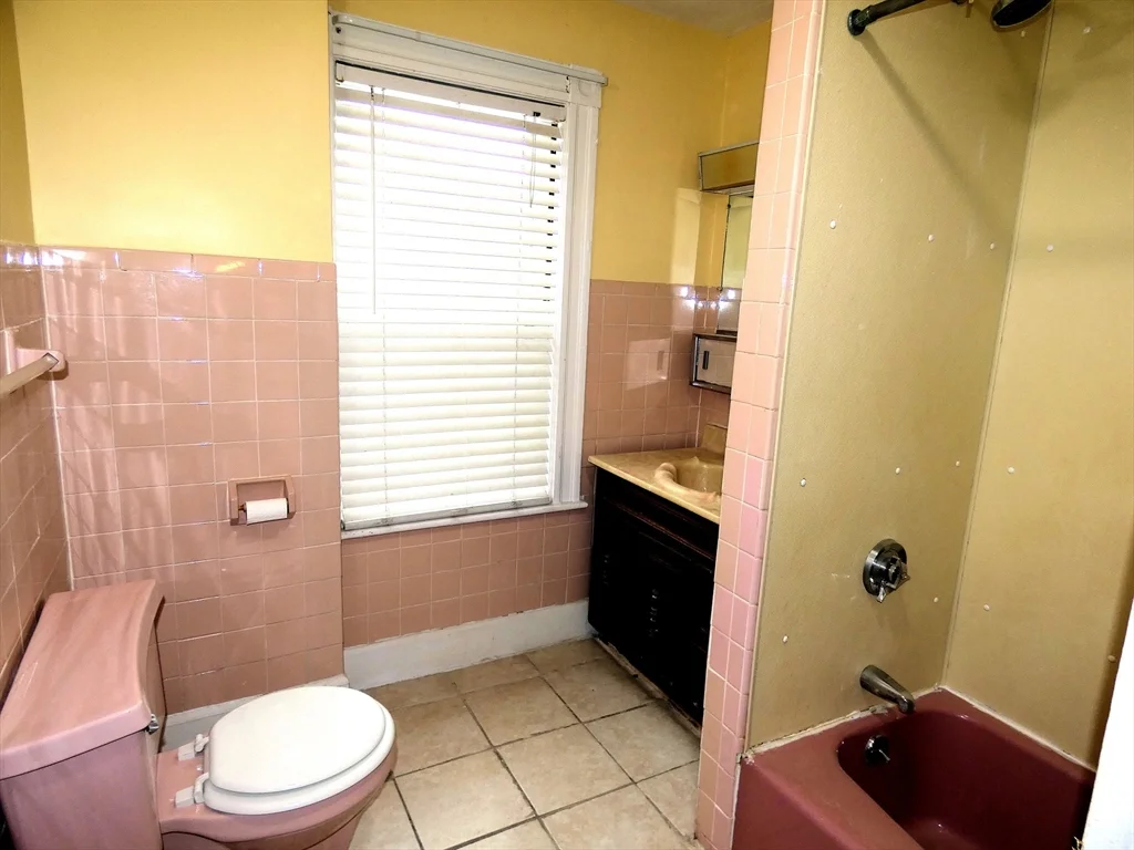 4 bed, 1 bath apartment for rent at 58 Monument St Unit 2, Medford — photo 20 of 20
