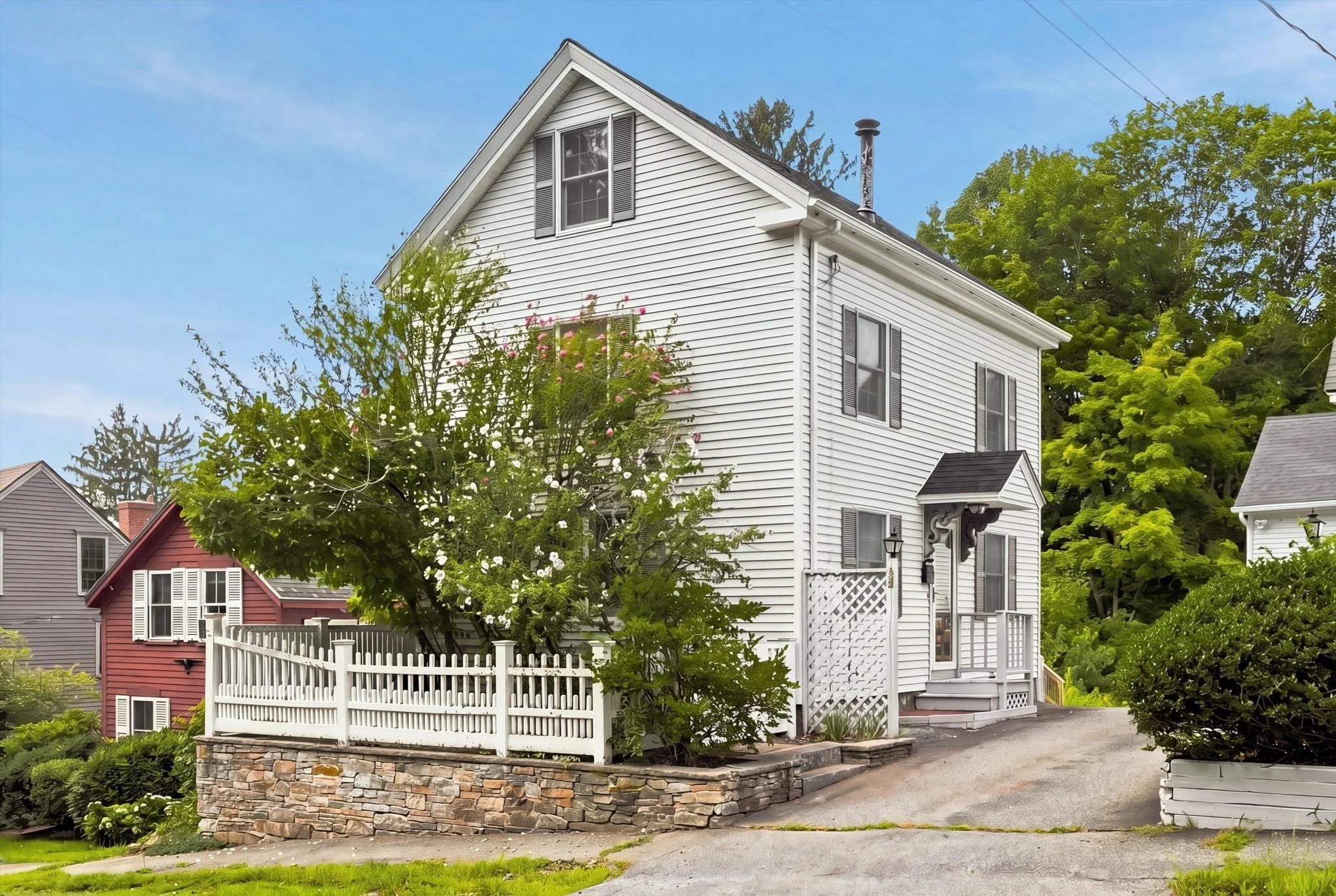 3 bed, 1 bath apartment for rent at 58 Morton St, Andover — photo 1 of 26