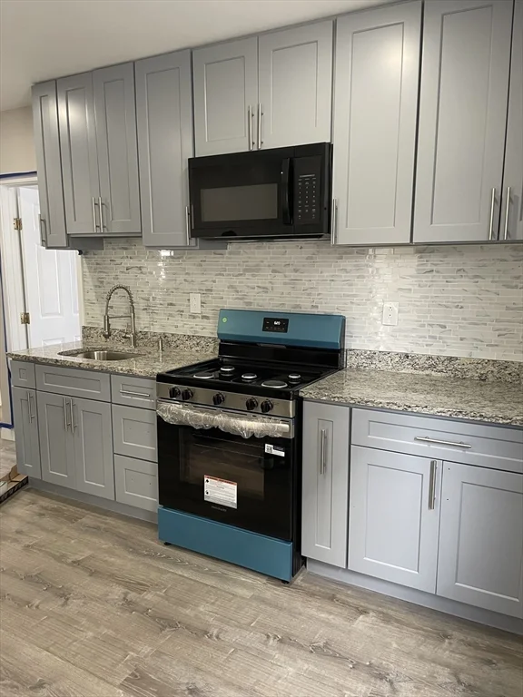 2 bed, 1 bath apartment for rent at 58 Mt Hope St Unit 1, Roslindale — photo 6 of 8