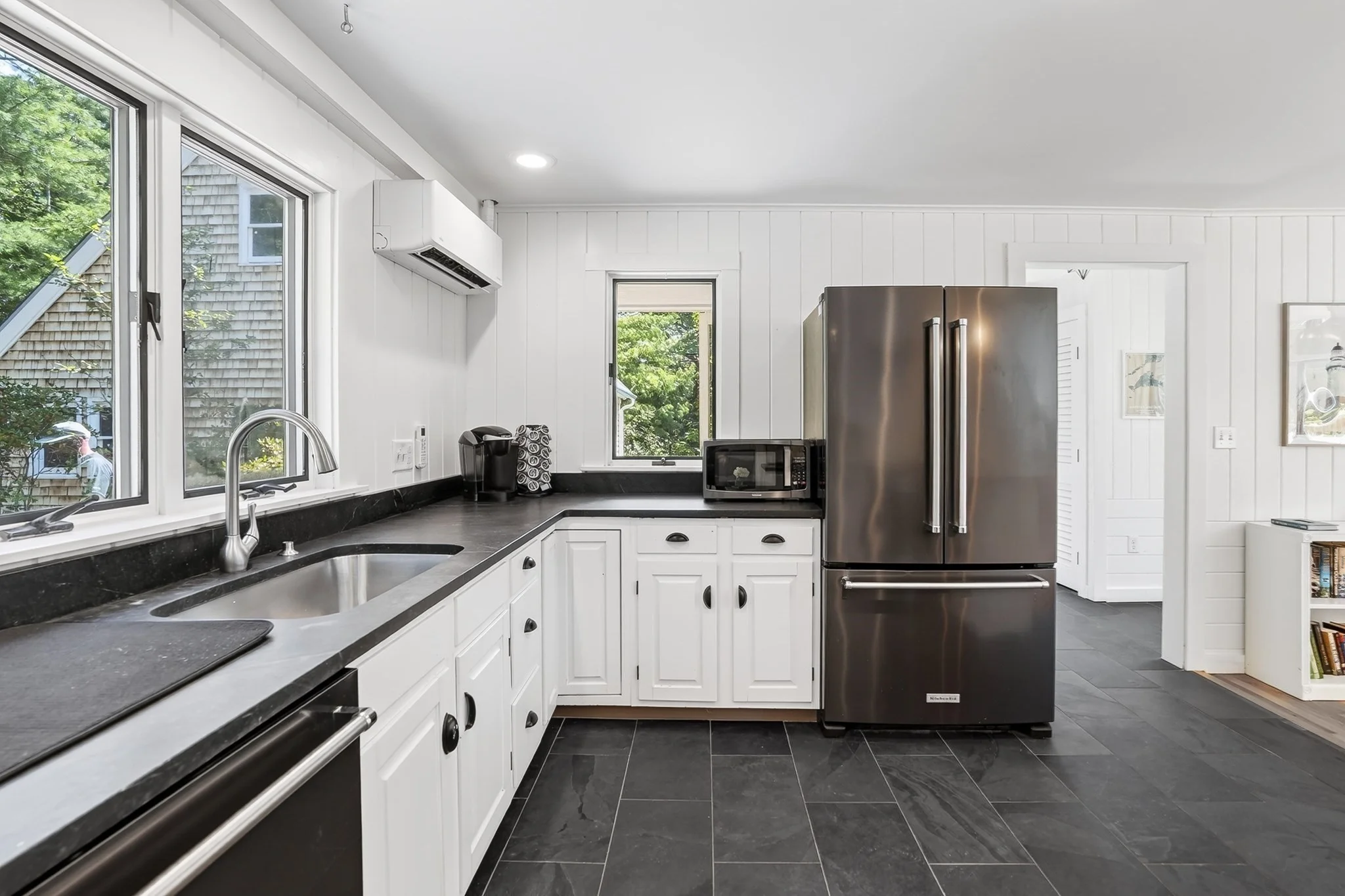 3 bed, 2 bath apartment for rent at 58 Munroe, Oak Bluffs — photo 15 of 30