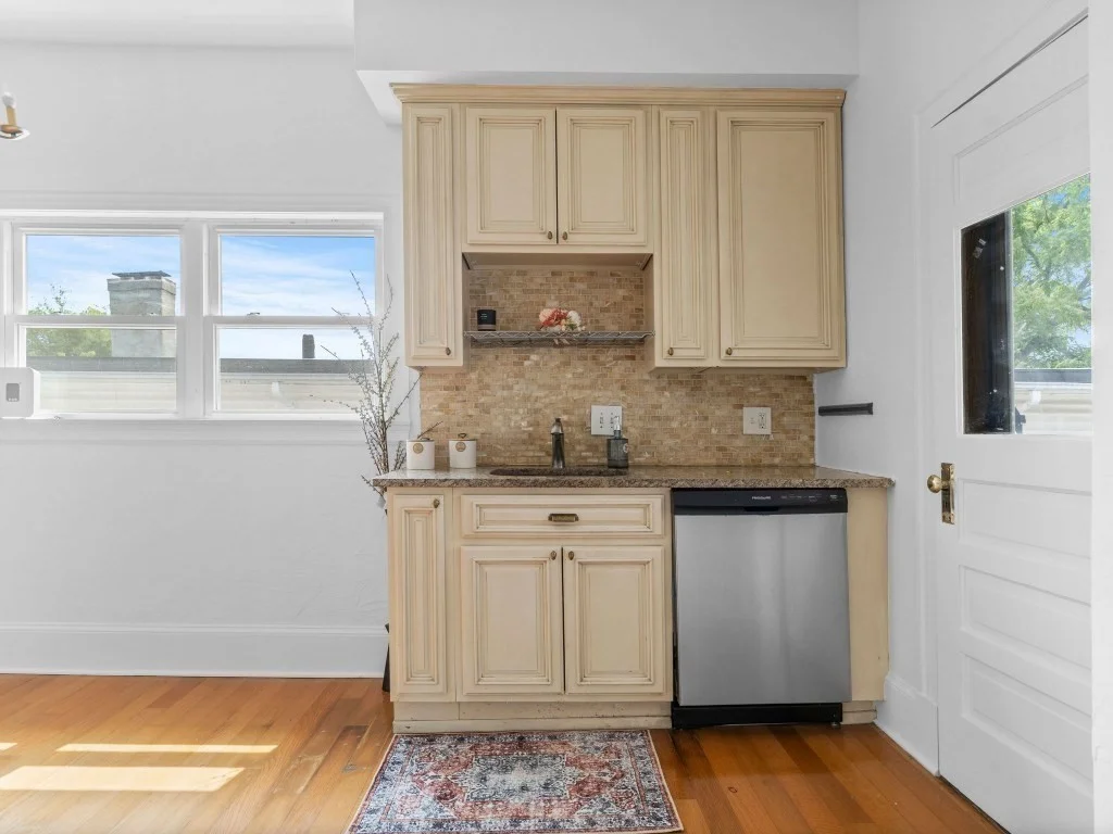 3 bed, 1 bath apartment for rent at 58 Oliver St Unit 2, East Somerville — photo 4 of 19