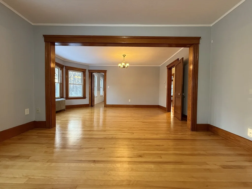 2 bed, 1 bath apartment for rent at 58 Oxford St N Unit 2, Auburn — photo 7 of 16