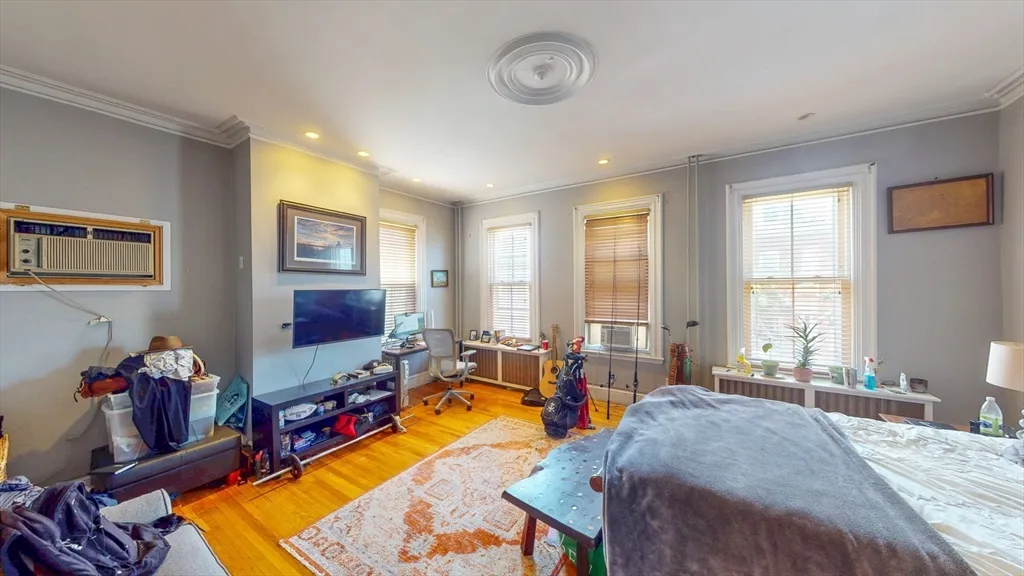 5 bed, 2.5 bath apartment for rent at 58 P St Unit 1, South Boston — photo 12 of 37