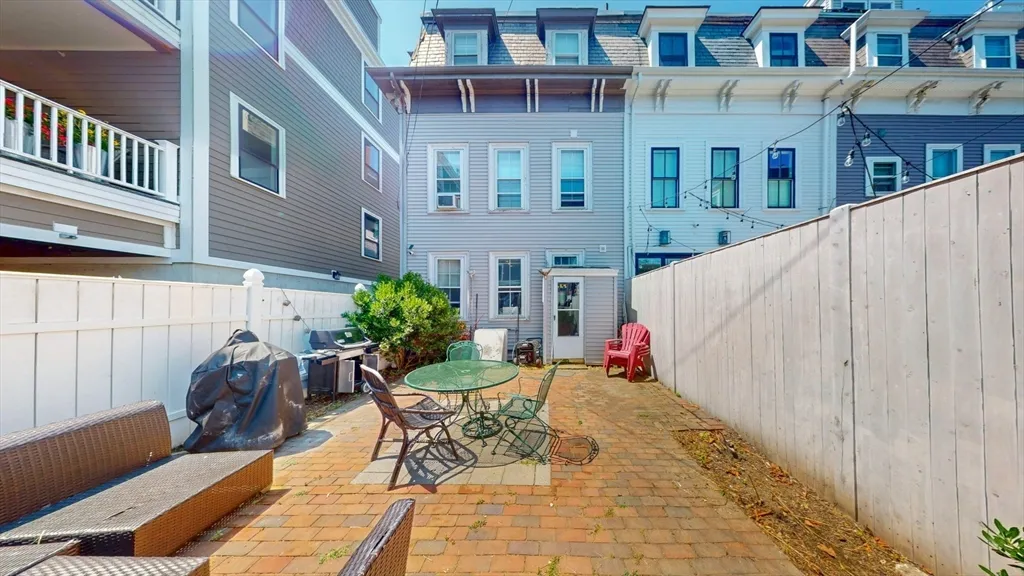 5 bed, 2.5 bath apartment for rent at 58 P St Unit 1, South Boston — photo 33 of 37