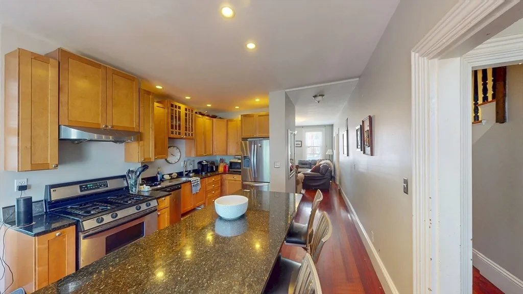 5 bed, 2.5 bath apartment for rent at 58 P St Unit 1, South Boston — photo 1 of 37