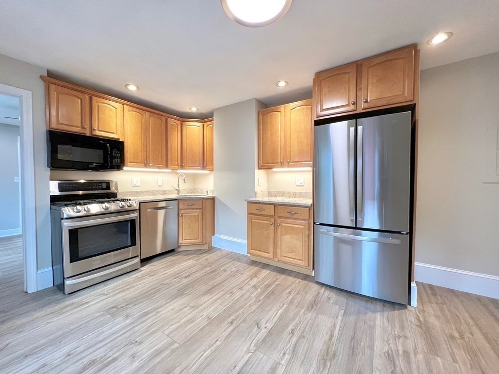 2 bed, 1 bath apartment for rent at 58 Pearl St Unit 2, Charlestown — photo 4 of 15