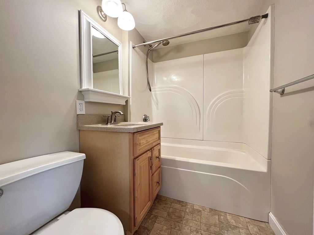 2 bed, 1 bath apartment for rent at 58 Pearl St Unit 2, Charlestown — photo 12 of 15