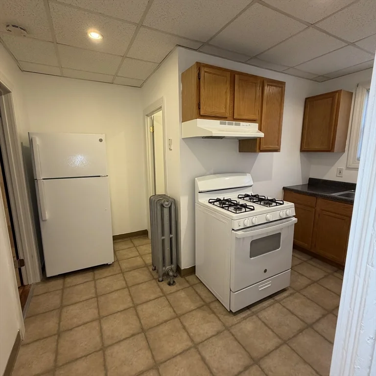 1 bed, 1 bath apartment for rent at 58 Prospect St Unit 58, Fall River — photo 6 of 14