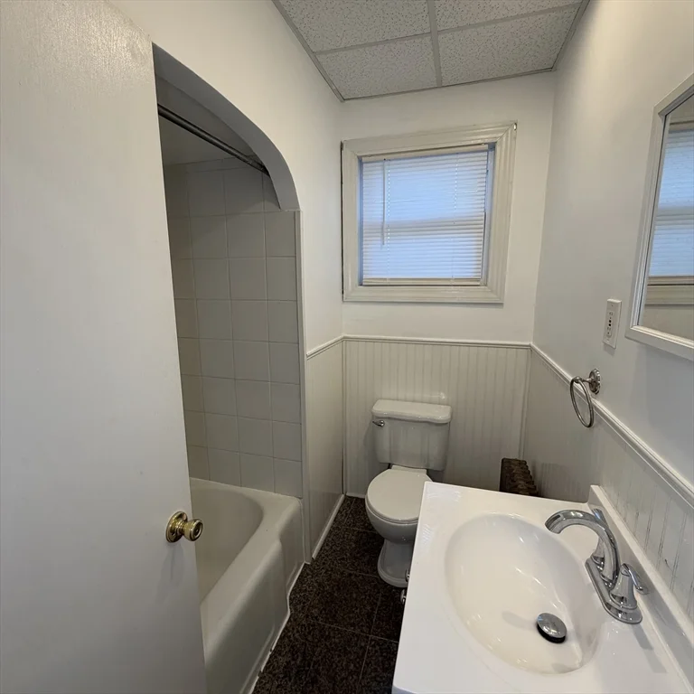 1 bed, 1 bath apartment for rent at 58 Prospect St Unit 58, Fall River — photo 10 of 14