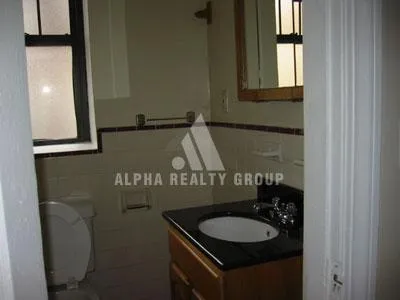 2 bed, 1 bath apartment for rent at 58 Queensberry St Unit 10, Fenway — photo 8 of 12