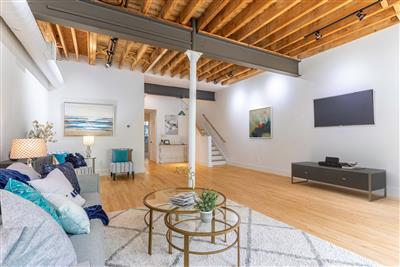 3.5 bed, 2.5 bath apartment for rent at 58 Regent St Unit 1, North Cambridge — photo 3 of 22