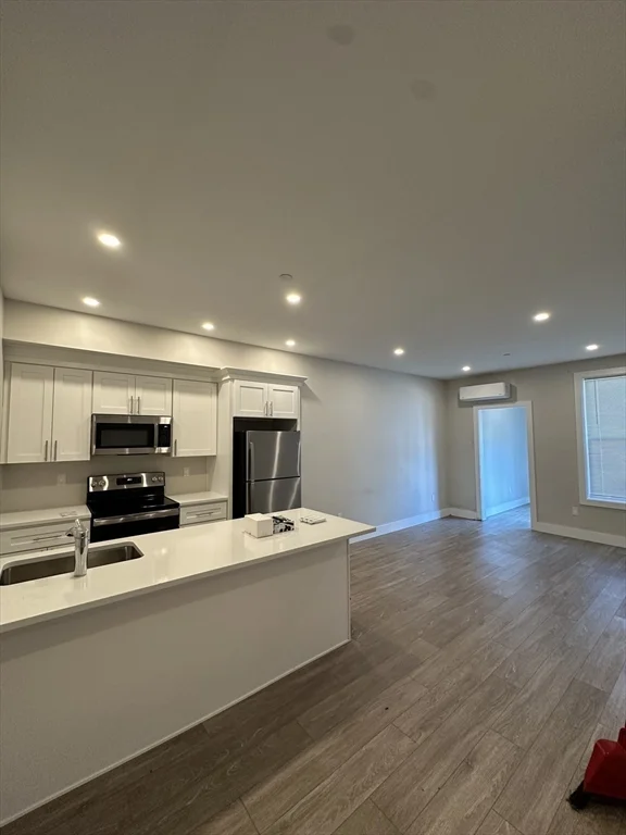 2 bed, 1 bath apartment for rent at 58 River St Unit 3, Mattapan — photo 3 of 17