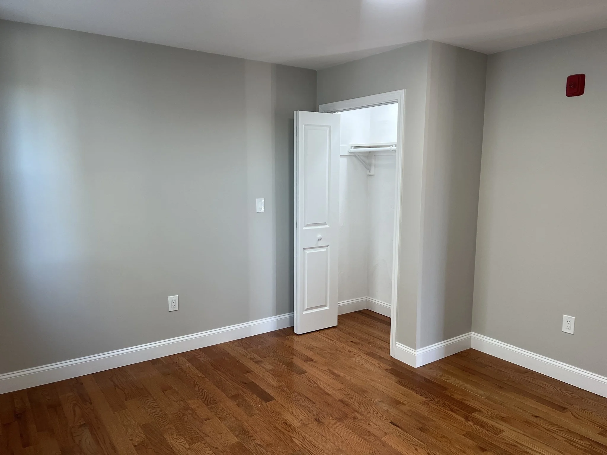 3 bed, 1 bath apartment for rent at 58 Robin St Unit 1, Everett — photo 9 of 21