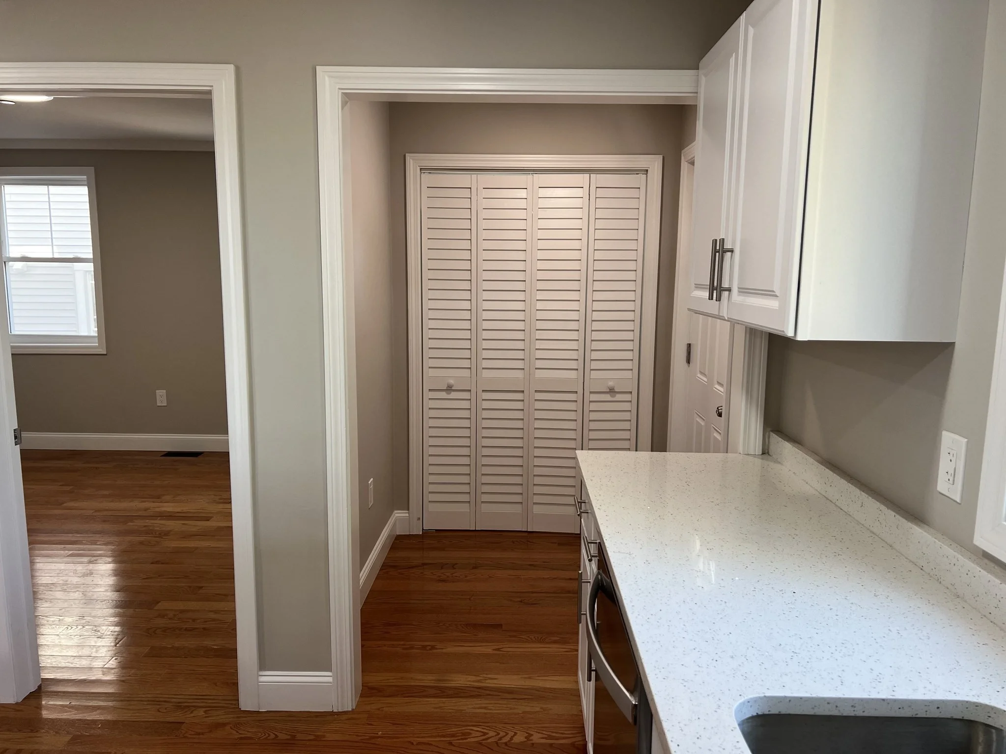 3 bed, 1 bath apartment for rent at 58 Robin St Unit 1, Everett — photo 17 of 21